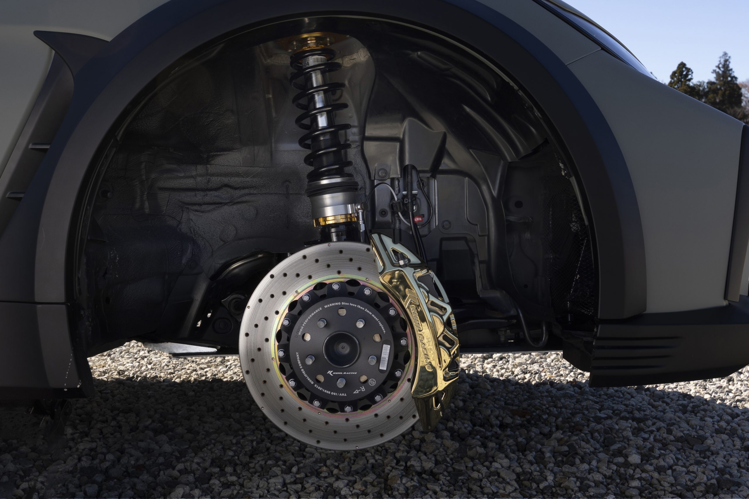 1efbbdd5-251218_kuhl_86outroad037-scaled